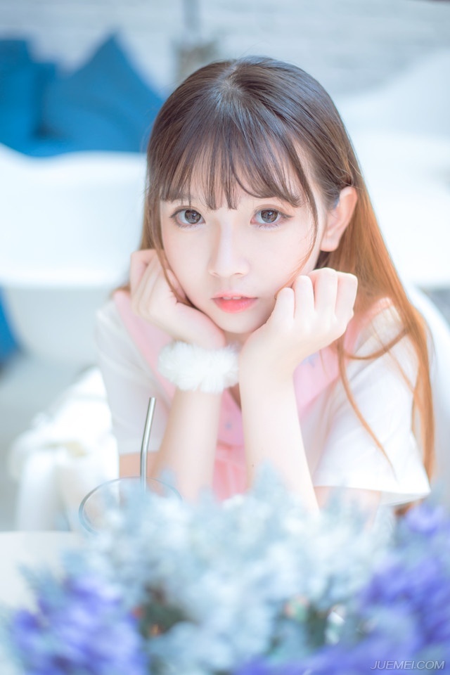 呜呜呜~呜呜~